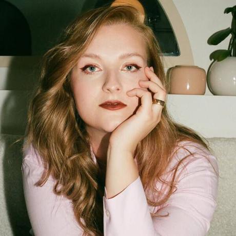 🎶🎤Mariko une découverte québécoise son clip pop en animation, Ex Aequo, avec en invitée la chanteuse française Melba.