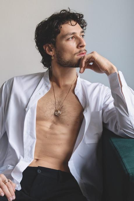 Hugo Marchand présente la nouvelle ligne Mellerio : Riviera Band