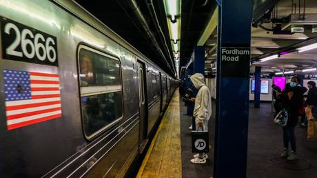 Le podcast ‘The Subway Portraits’ capture le bon, le mauvais et l’unique des métros de New York et de ses usagers – Bronx Times