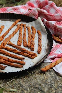 Gressins au pesto-rosso