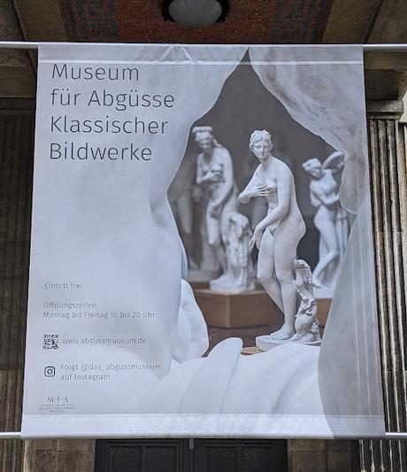 München — Museum für Abgüsse Klassischer Bildwerke — Musée des moulages de l'art classique — 40 Bilder / 40 photos
