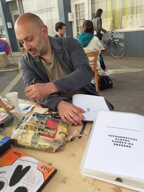 Les images de la dédicace chez « Bières, Feuille, Ciseaux »