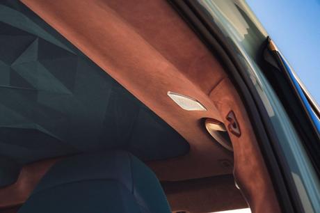 La BMW XM brille grâce à l’Alcantara : une alliance parfaite d’innovation et de luxe