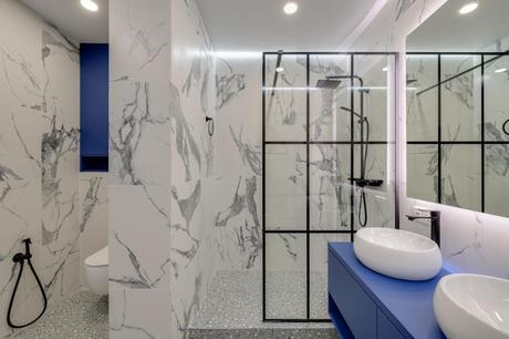Une image contenant intérieur, mur, Appareil sanitaire, Accessoire de salle de bain

Description générée automatiquement