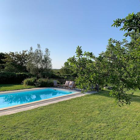 Piscine au sel avec un dôme