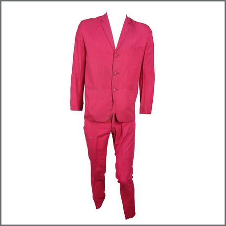 Le costume rose de Johnny ‘Guitar’ Byrne de Rory Storm & The Hurricanes aux enchères