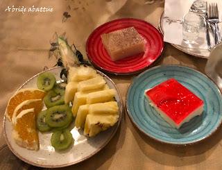 Dîner dans une taverne crétoise Dîner dans une taverne crétoise