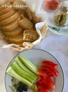 Dîner dans une taverne crétoise Dîner dans une taverne crétoise