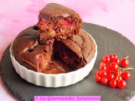 Gâteau Vegan chocolat-framboises simple et rapide