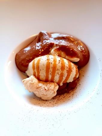 Gourmandise au café de Brocéliande... Gourmandise au café de Brocéliande...