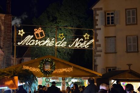 Couleurs alsaciennes - Le marché de Noël à Wissembourg © French Moments