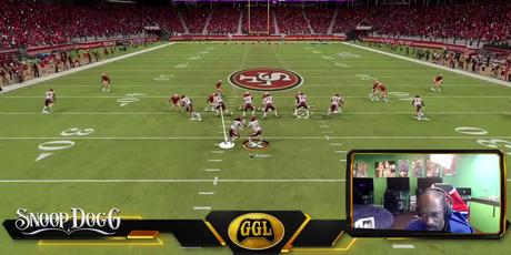 Une image de Snoop Dog diffusant un jeu vidéo de football sur Twitch