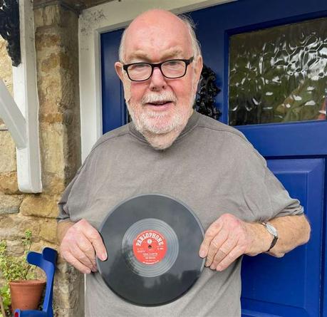 Une Rare Édition du Premier Numéro des Beatles en Vente chez Rock On Records pour une Bonne Cause