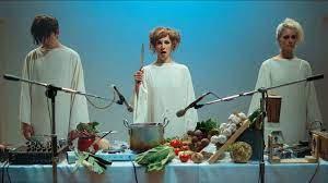 On a vu Flux Gourmet, le dernier trip expérimental de Peter Strickland téléchargement (2)