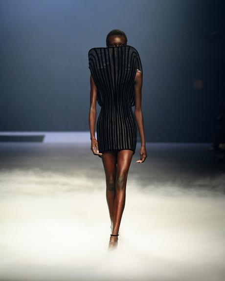 Collection Couture Automne-Hiver 2023 d’Ashi Studio : Essence et Extase Collection Couture Automne-Hiver 2023 d’Ashi Studio : Essence et Extase