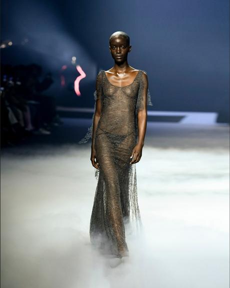 Collection Couture Automne-Hiver 2023 d’Ashi Studio : Essence et Extase Collection Couture Automne-Hiver 2023 d’Ashi Studio : Essence et Extase