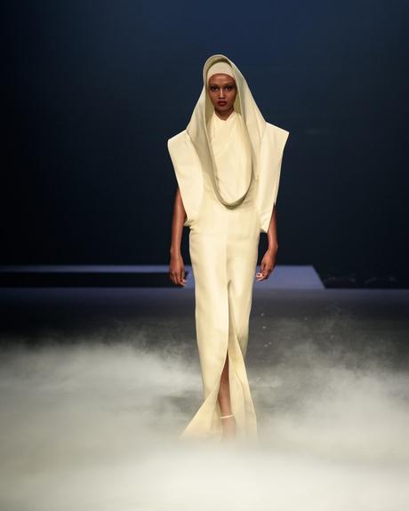 Collection Couture Automne-Hiver 2023 d’Ashi Studio : Essence et Extase Collection Couture Automne-Hiver 2023 d’Ashi Studio : Essence et Extase