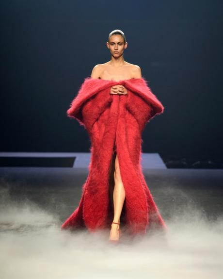 Collection Couture Automne-Hiver 2023 d’Ashi Studio : Essence et Extase Collection Couture Automne-Hiver 2023 d’Ashi Studio : Essence et Extase