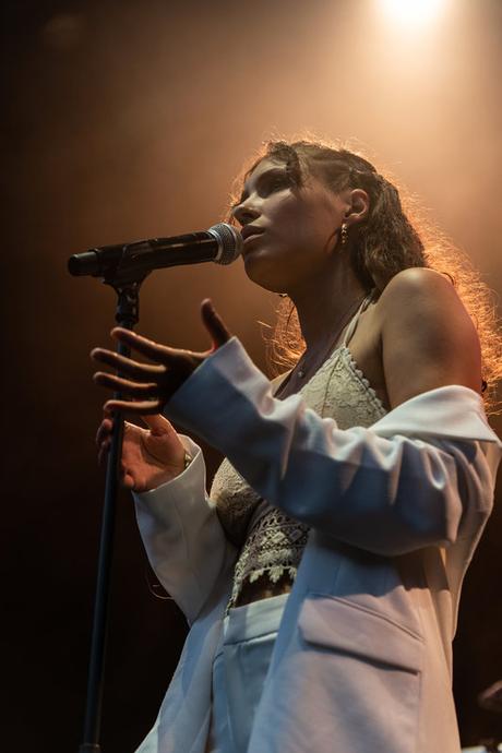 Musique- coup de ♥️ : Jey Khemeya, jeune chanteuse lyonnaise très prometteuse Jey Khemeya crédit photo Quentin LAFONT-21