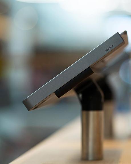 Nouvelle finition PureBlack pour les supports iPad de Viveroo