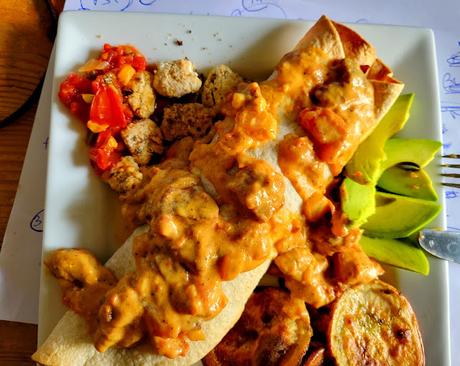 Enchiladas avec sauce au chorizo végétal