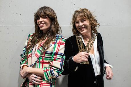 Mort de l'artiste Jane Birkin ! Photo : Exclusif - Lou Doillon et sa mère Jane Birkin - Backstage de la 36ème édition des Victoires de la Musique à la Seine Musicale à Boulogne-Billancourt, France, le 12 février