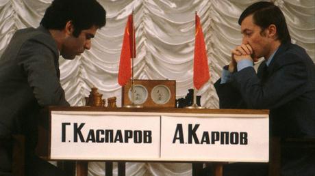 Petite histoire du jeu d'échecs moderne. 4ème partie. 1975-2000. L'ère des K. Magouilles, politiques et gros sous. Petite histoire du jeu d'échecs moderne. 4ème partie. 1975-2000. L'ère des K. Magouilles, politiques et gros sous.