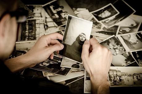 Donner une seconde vie à vos souvenirs avec des photos personnalisées : les étapes clés