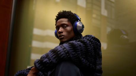 Dyson audio : Dadju devient officiellement l'ambassadeur français qui incarnera la nouvelle technologie Dyson Zone !