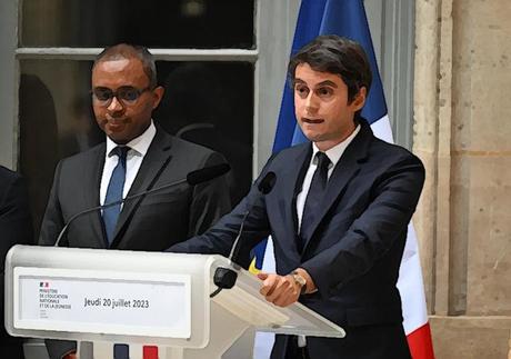 Le 4e remaniement du 1er gouvernement d'Élisabeth Borne du 20 juillet 2023 Le 4e remaniement du 1er gouvernement d'Élisabeth Borne du 20 juillet 2023