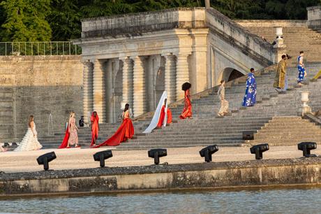 Valentino Haute Couture Automne/Hiver 2023-24 : Un nouveau langage du luxe