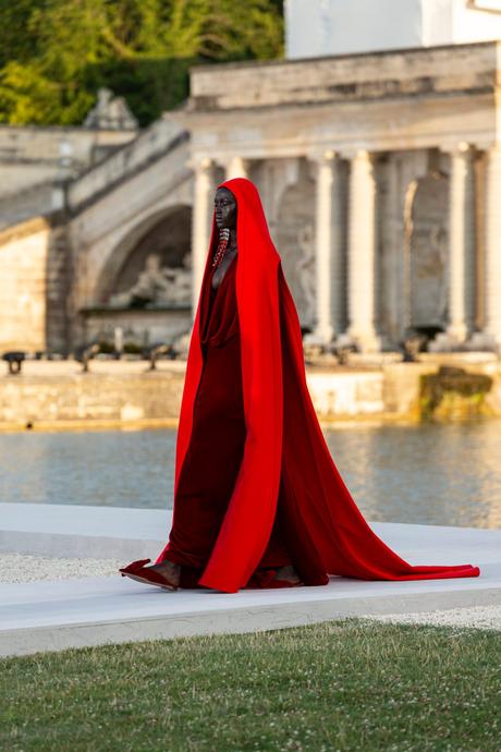 Valentino Haute Couture Automne/Hiver 2023-24 : Un nouveau langage du luxe