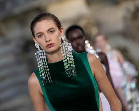 Valentino Haute Couture Automne/Hiver 2023-24 : Un nouveau langage du luxe