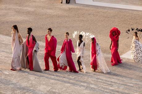 Valentino Haute Couture Automne/Hiver 2023-24 : Un nouveau langage du luxe