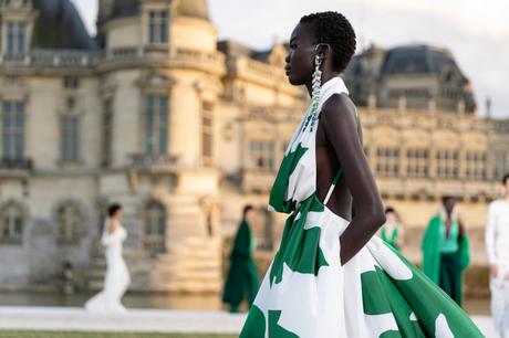 Valentino Haute Couture Automne/Hiver 2023-24 : Un nouveau langage du luxe