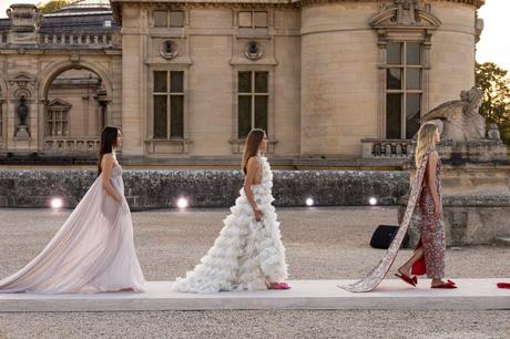 Valentino Haute Couture Automne/Hiver 2023-24 : Un nouveau langage du luxe