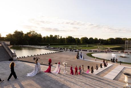 Valentino Haute Couture Automne/Hiver 2023-24 : Un nouveau langage du luxe