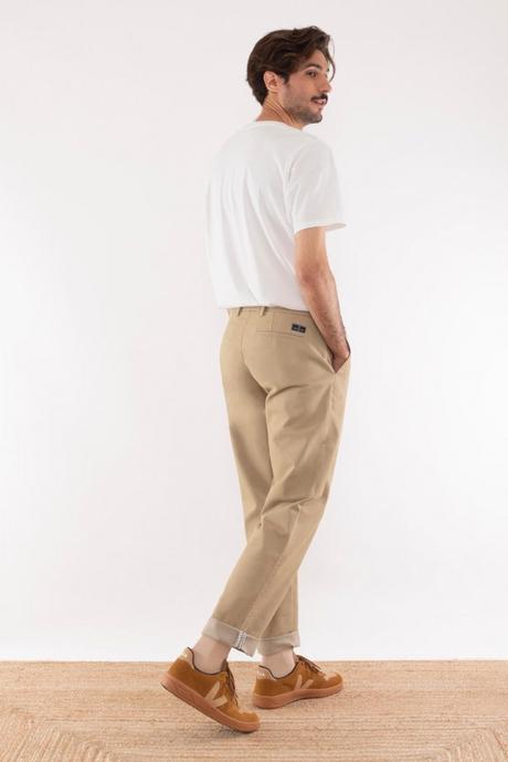 Pantalon chino beige pour homme
