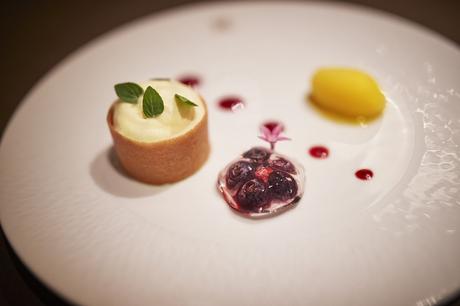 Le groupe JR East apporte une nouvelle vision du Train Suite de Luxe r group 佐藤シェフ 1978 リオレバニラエスプーマ