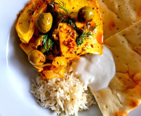 Tofu à la façon du poulet aux olives, et riz Tofu à la façon du poulet aux olives, et riz