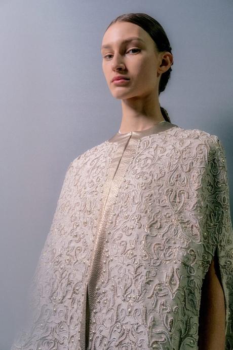 Collection Automne-Hiver 2023-2024 de la Haute Couture : Dior Façonne sa propre Temporalité