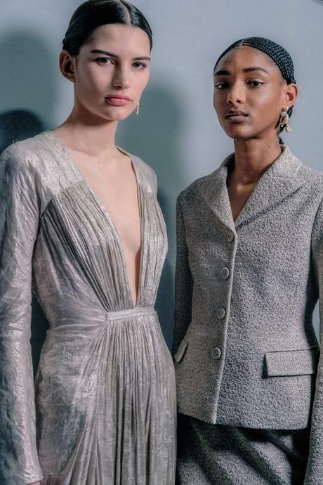 Collection Automne-Hiver 2023-2024 de la Haute Couture : Dior Façonne sa propre Temporalité
