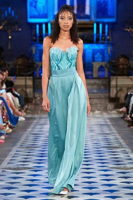 LA MÉTAMORPHOSE COLLECTION COUTURE AUTOMNE HIVER 2023 2024 LA MÉTAMORPHOSE COLLECTION COUTURE AUTOMNE HIVER 2023 2024