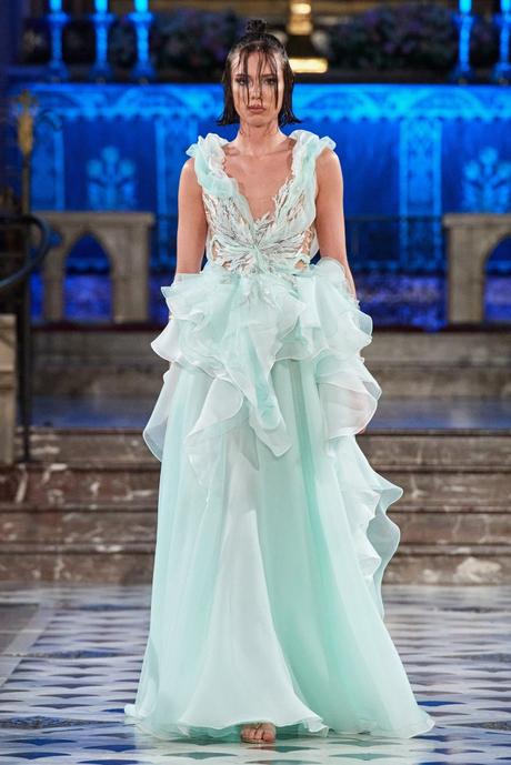 LA MÉTAMORPHOSE COLLECTION COUTURE AUTOMNE HIVER 2023 2024 LA MÉTAMORPHOSE COLLECTION COUTURE AUTOMNE HIVER 2023 2024