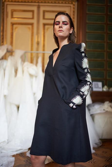La FASHIONWEEK de Paris a honoré la mode ouzbek La FASHIONWEEK de Paris a honoré la mode ouzbek