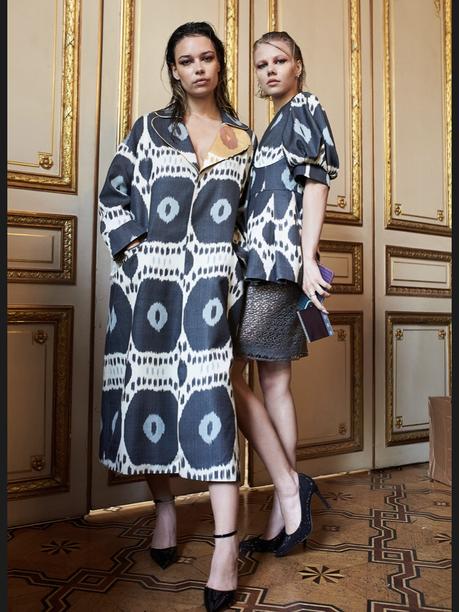 La FASHIONWEEK de Paris a honoré la mode ouzbek La FASHIONWEEK de Paris a honoré la mode ouzbek
