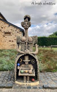 L’étrange musée Robert Tatin, près de Cossé-le-Vivien (Mayenne)