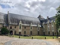 Promenade dans la vieille ville de Laval (Mayenne)