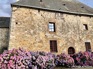 Le Domaine de la Cour situé à Vautorte (Mayenne)
