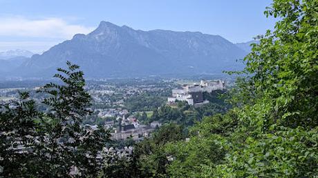 Salzburg von oben betrachtet — Salzbourg vue des hauteurs — 20 Bilder / 20 photos